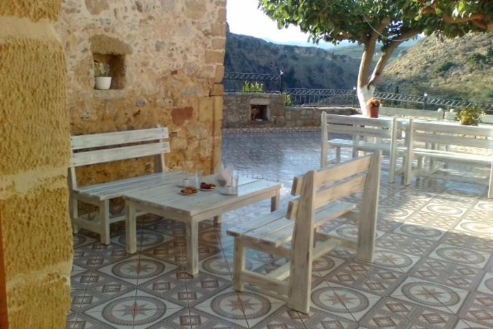 Luxurious Stone Apartment 2 Kerá Dış mekan fotoğraf